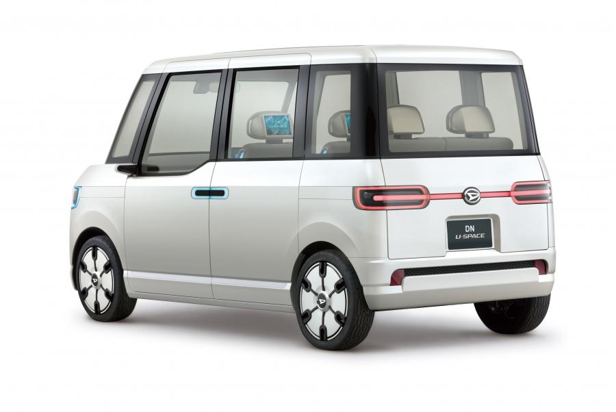  Daihatsu DN U-Space 2017 года  (фото 2 из 6)